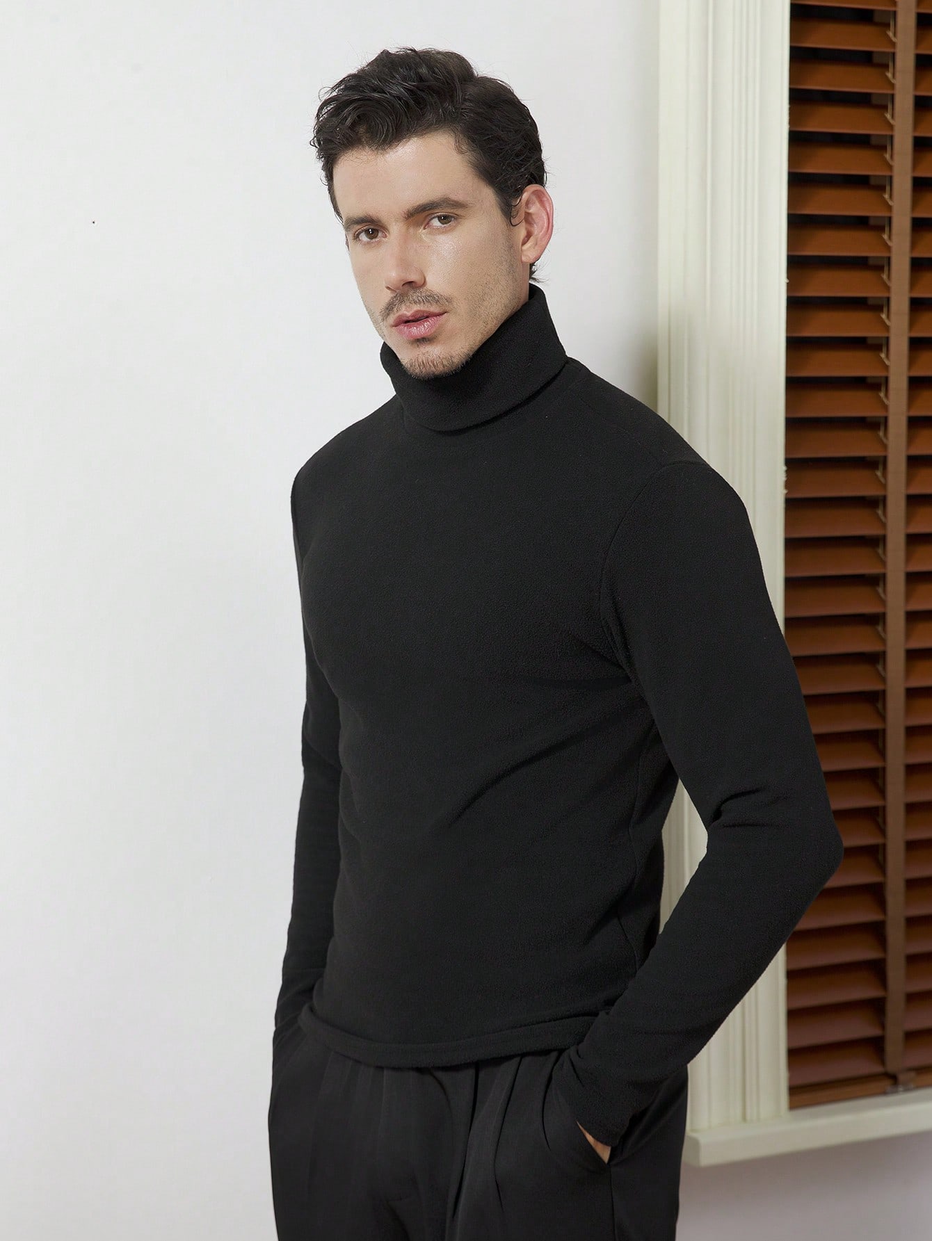 Men's Black High-Neck Long Sle - огляд і ціна Base Layer Top